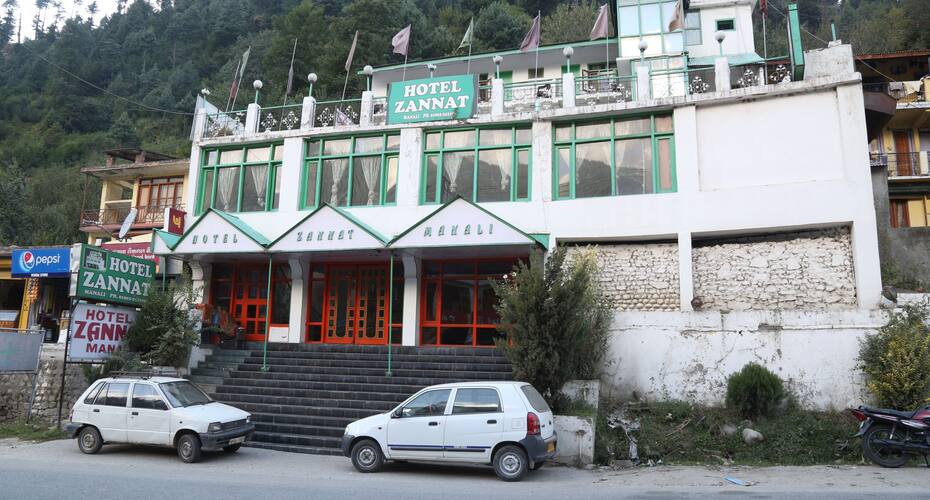 Hotel Zannat Niche Heritage, Manali 1
